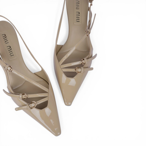 MMU Patent leather slingbacks with buckles Beige