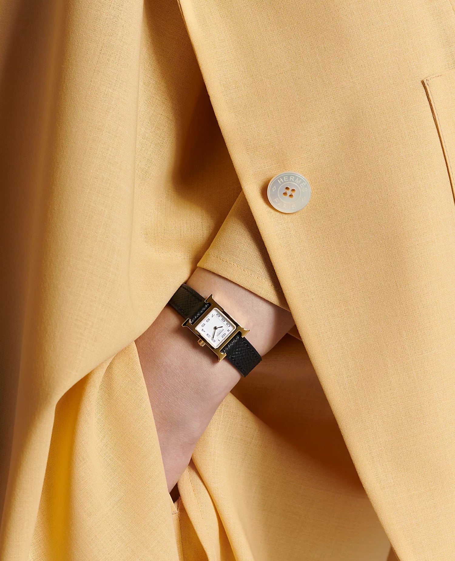 HMS Heure H watch, Mini model, 21 mm, Yellow gold-plated steel, Black Epsom