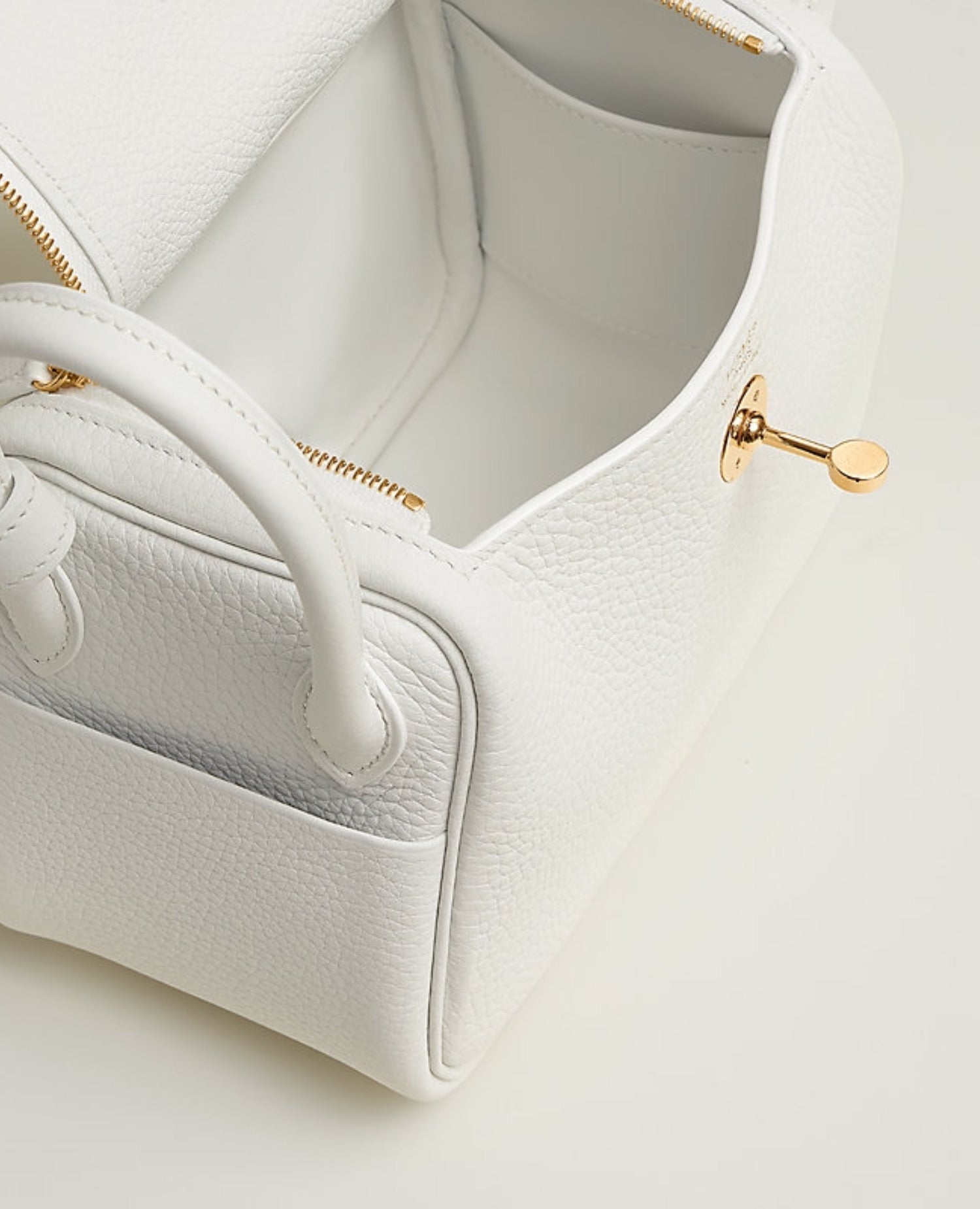 HMS Lindy II mini bag White - HMS Image