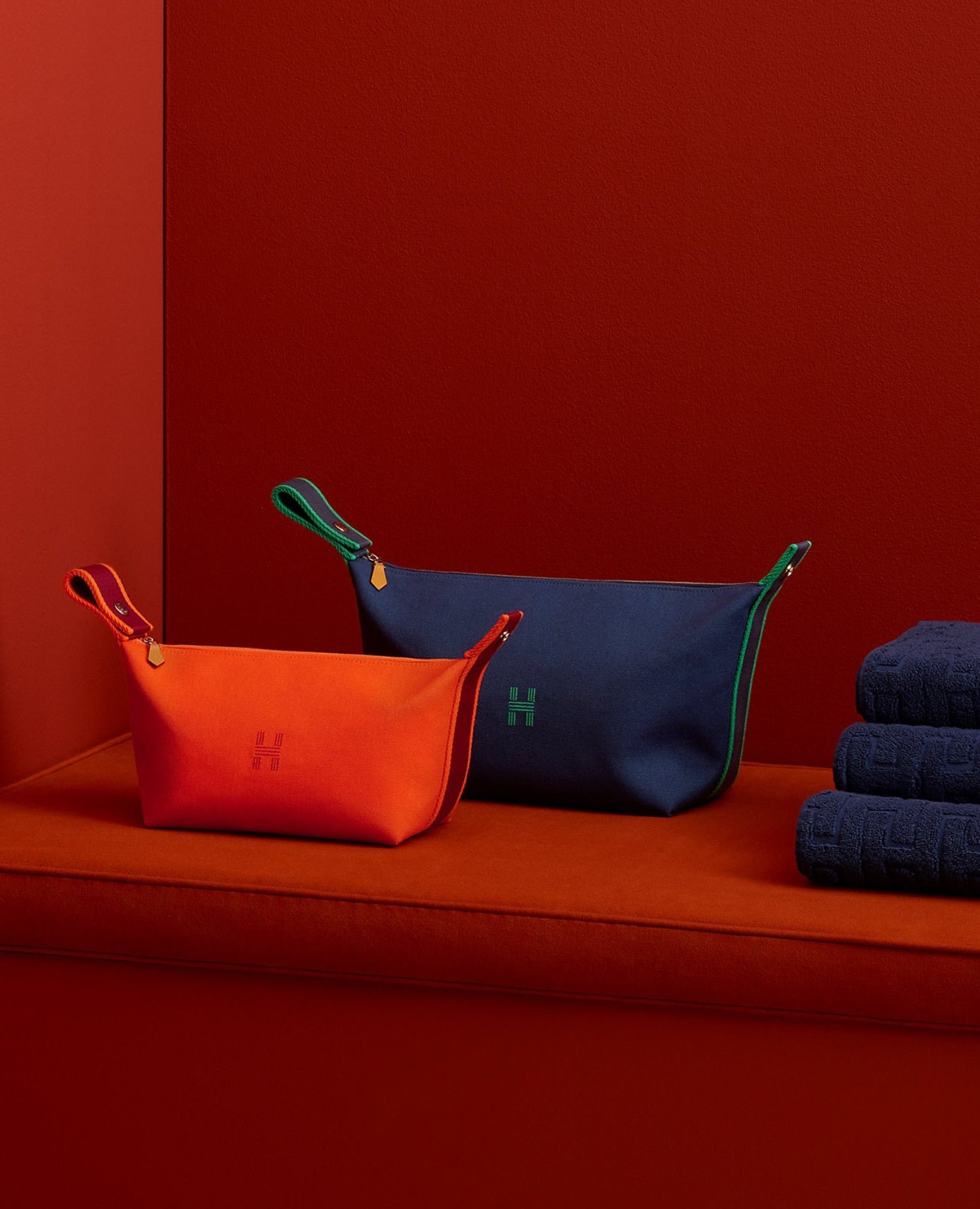 HMS Bride-a-Brac case, large model, Marine - HMS Image