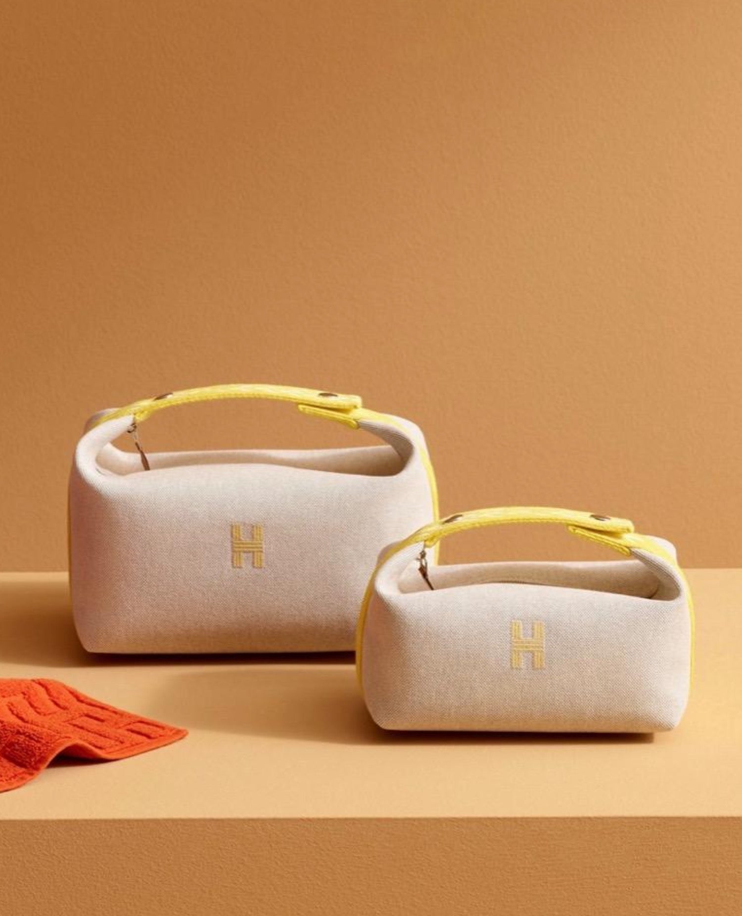 HMS Bride-a-Brac case, Large model,  Cream