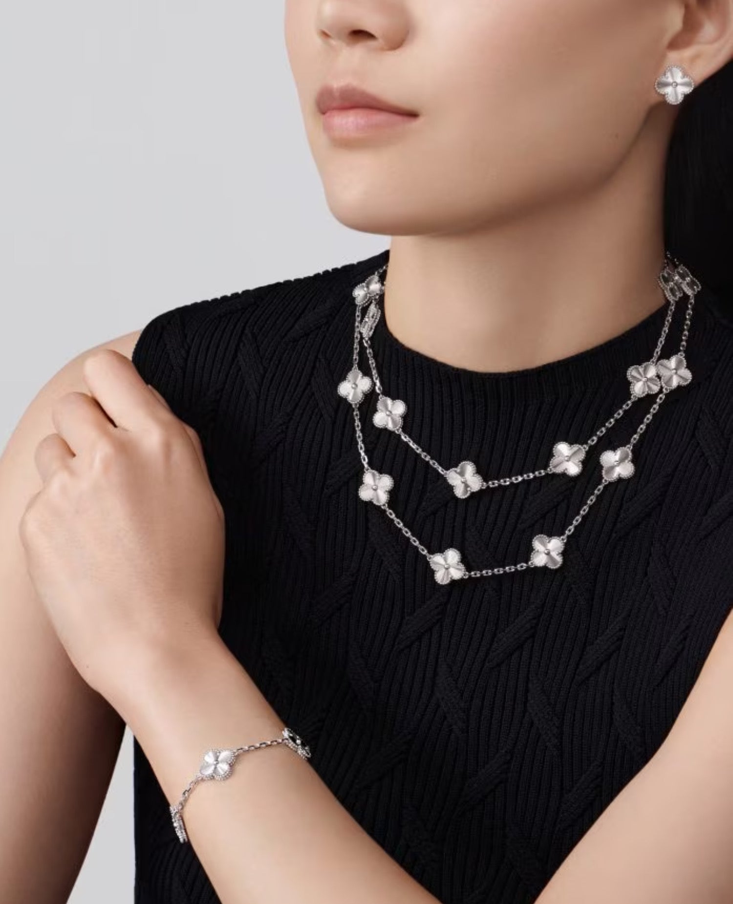 VCF Vintage Alhambra long necklace, 20 motifs,  white gold