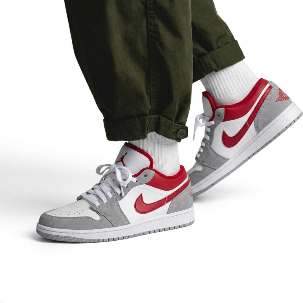 Nike Air Jordan 1 Low SE 'Light Smoke Grey Red'