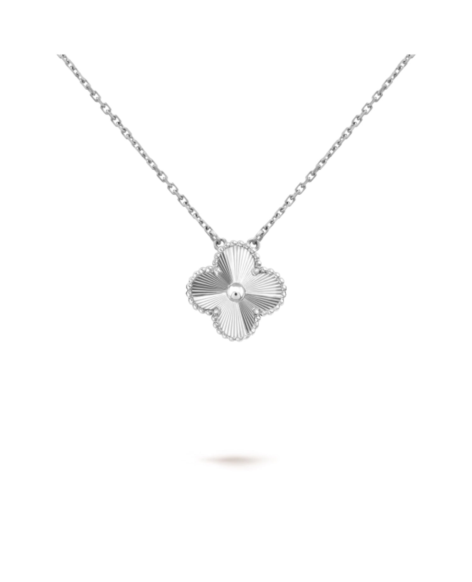 VCF Vintage Alhambra pendant, white gold