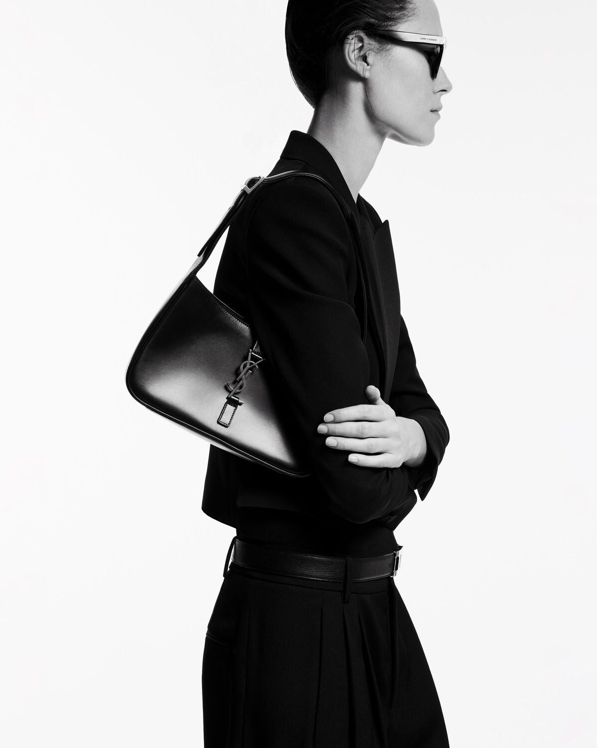 STL Le 5 À 7 Hobo In Smooth Leather White