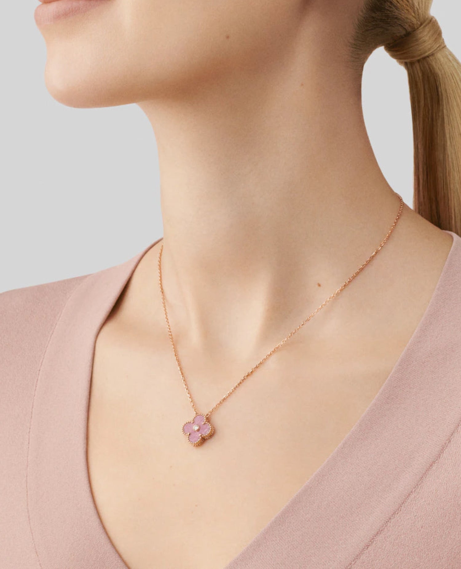 VCF The Holiday pendant 2021