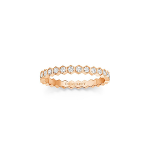 Chaumet Bee de Chaumet ring in rose gold, diamonds.