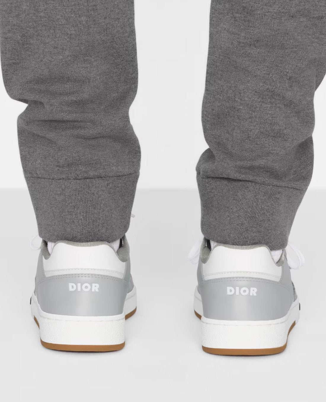 DR B27 “Grey/White”