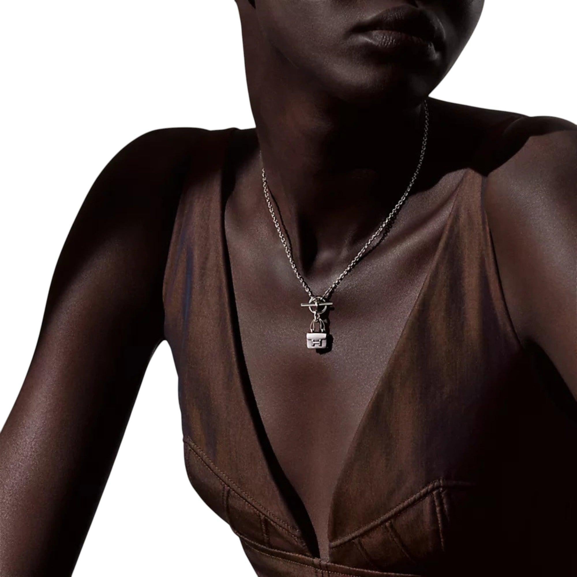 HMS Amulet Constance Necklace Silver