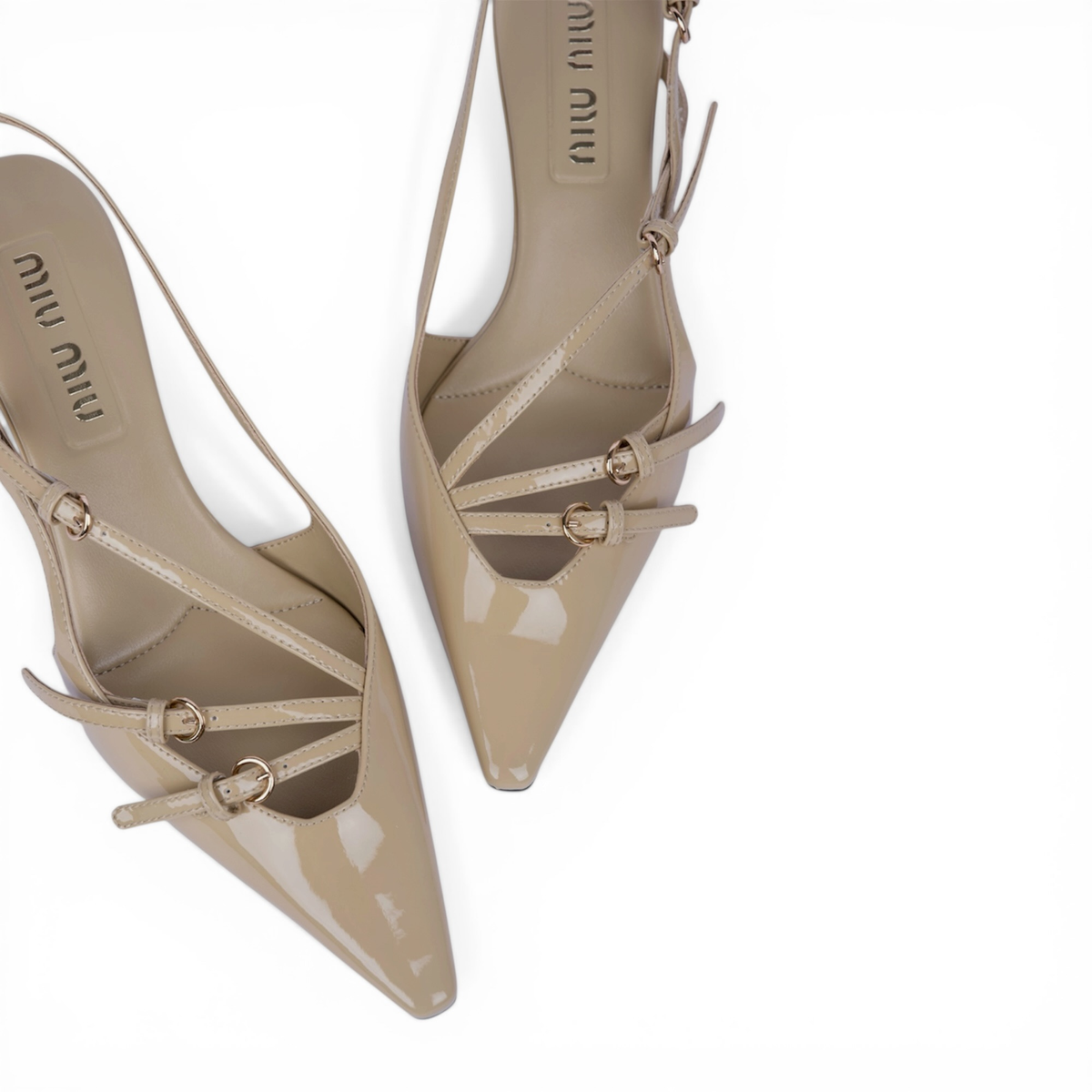 MMU Patent leather slingbacks with buckles Beige