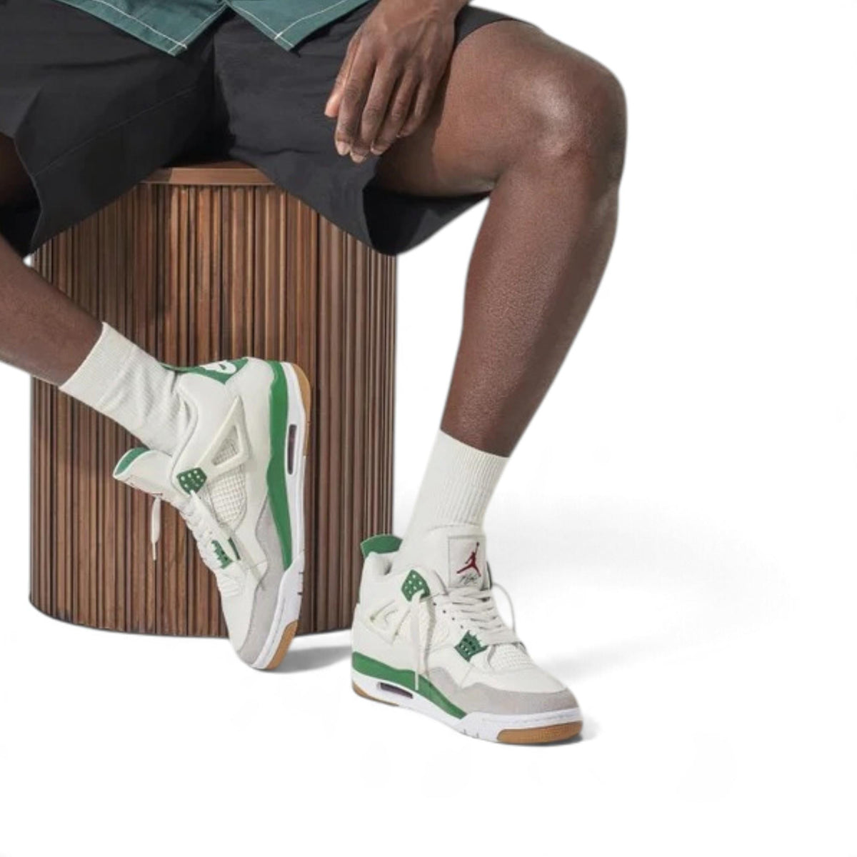 Nike Air Jordan 4 Retro SB " Pine Green"