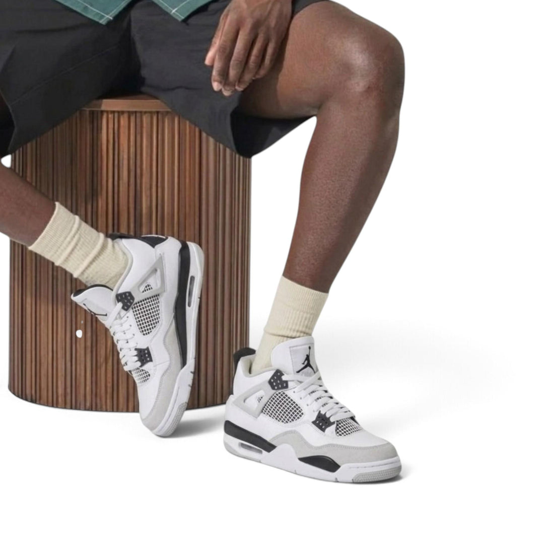 Nike Air Jordan 4 Retro 'Military Black'