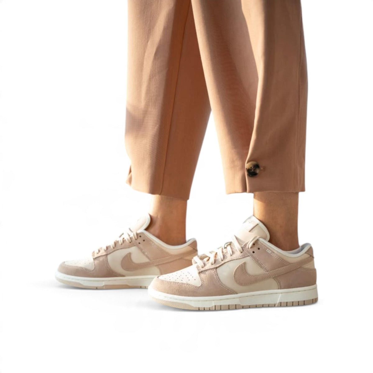 Nike Dunk Low SE 'Sand Drift'